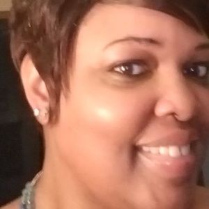 Meet your Posher, Tonia